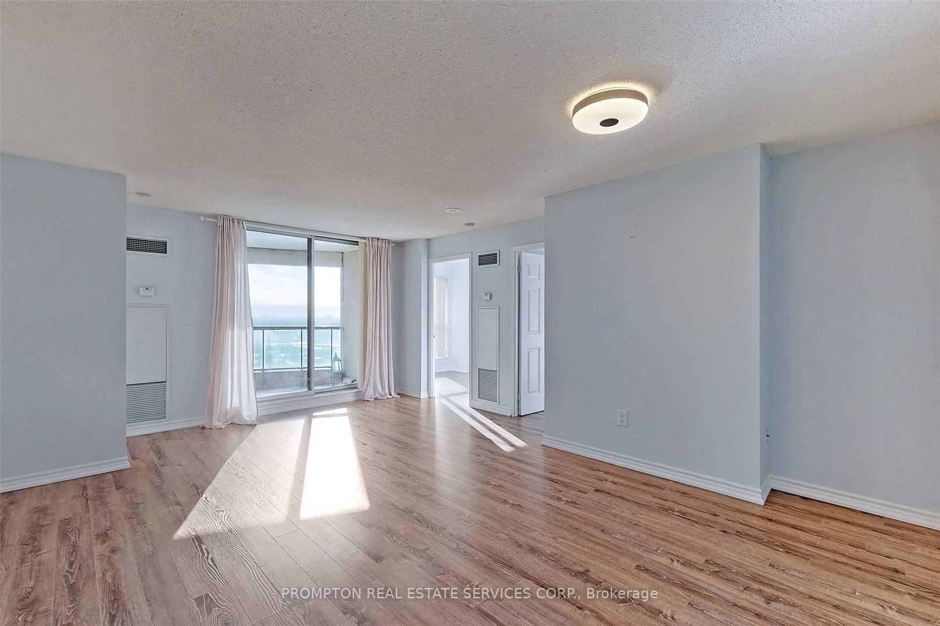 Photo 6 of Unit 2205, 7 Lorraine Drive, North York, Willowdale West — HOMEH
