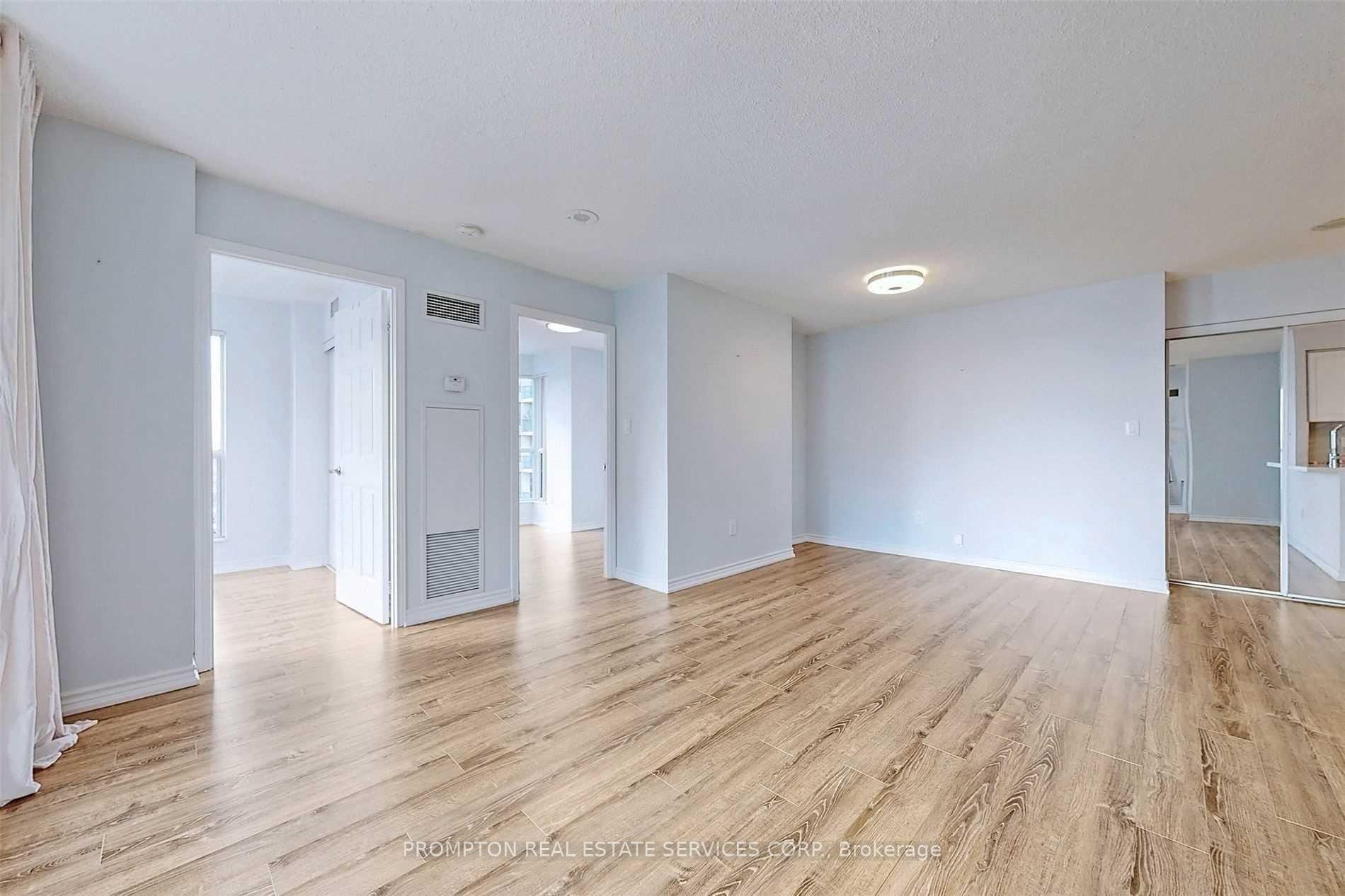Photo 8 of Unit 2205, 7 Lorraine Drive, North York, Willowdale West — HOMEH