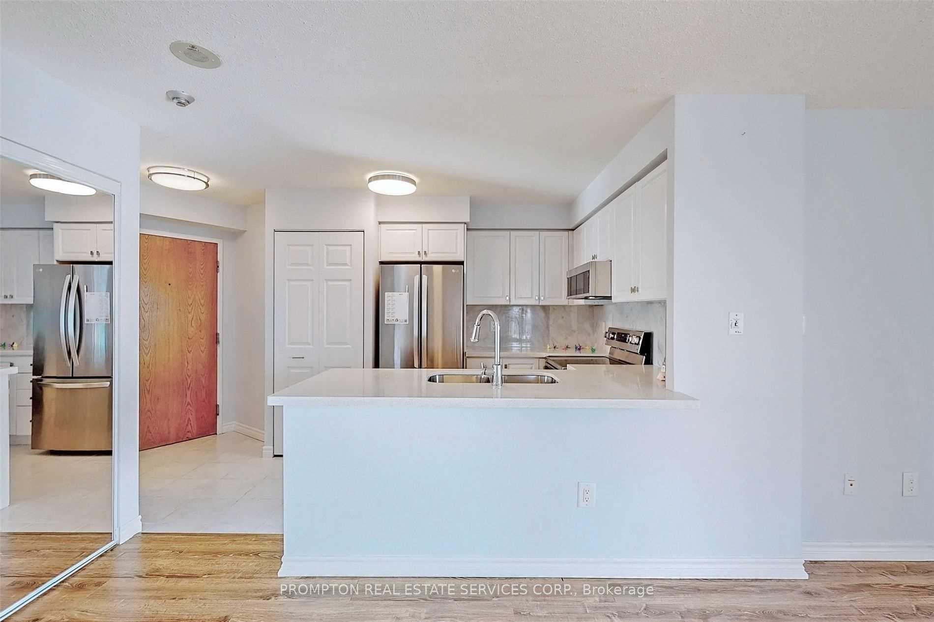 Photo 10 of Unit 2205, 7 Lorraine Drive, North York, Willowdale West — HOMEH