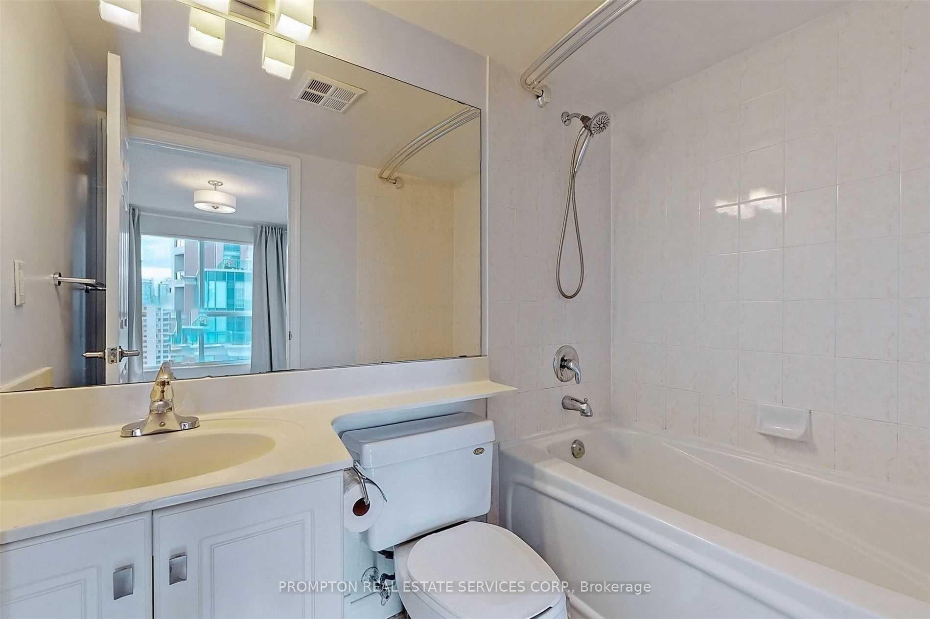 Photo 16 of Unit 2205, 7 Lorraine Drive, North York, Willowdale West — HOMEH