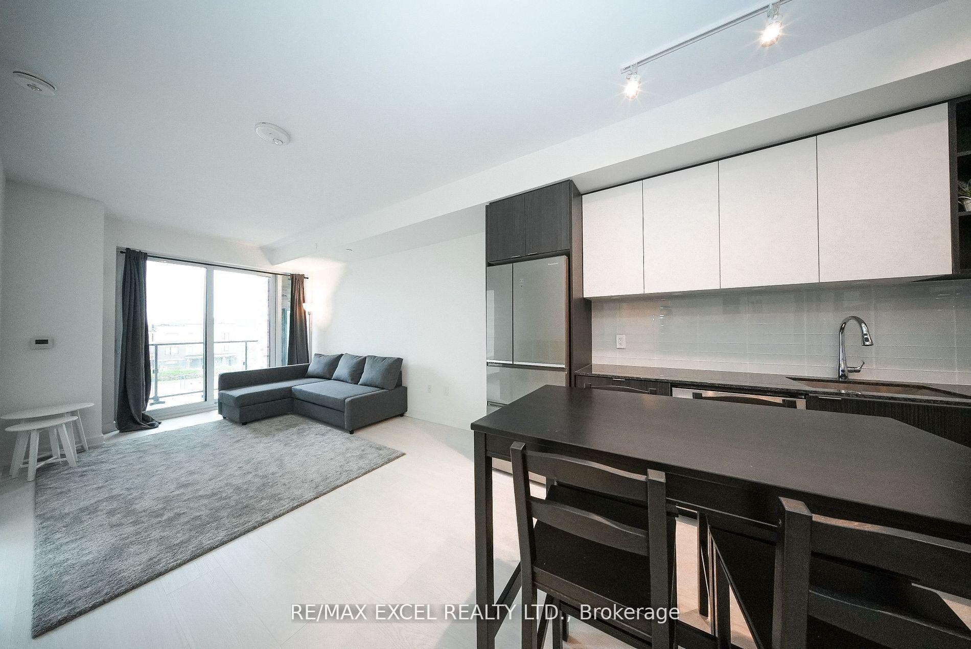 Photo 4 of Unit 324, 100 Eagle Rock Way, Vaughan, Rural Vaughan — HOMEH