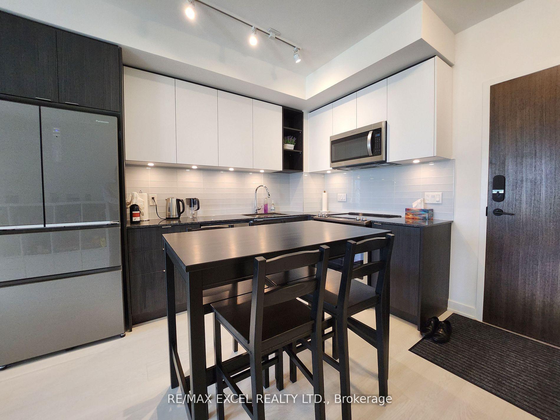 Photo 11 of Unit 324, 100 Eagle Rock Way, Vaughan, Rural Vaughan — HOMEH