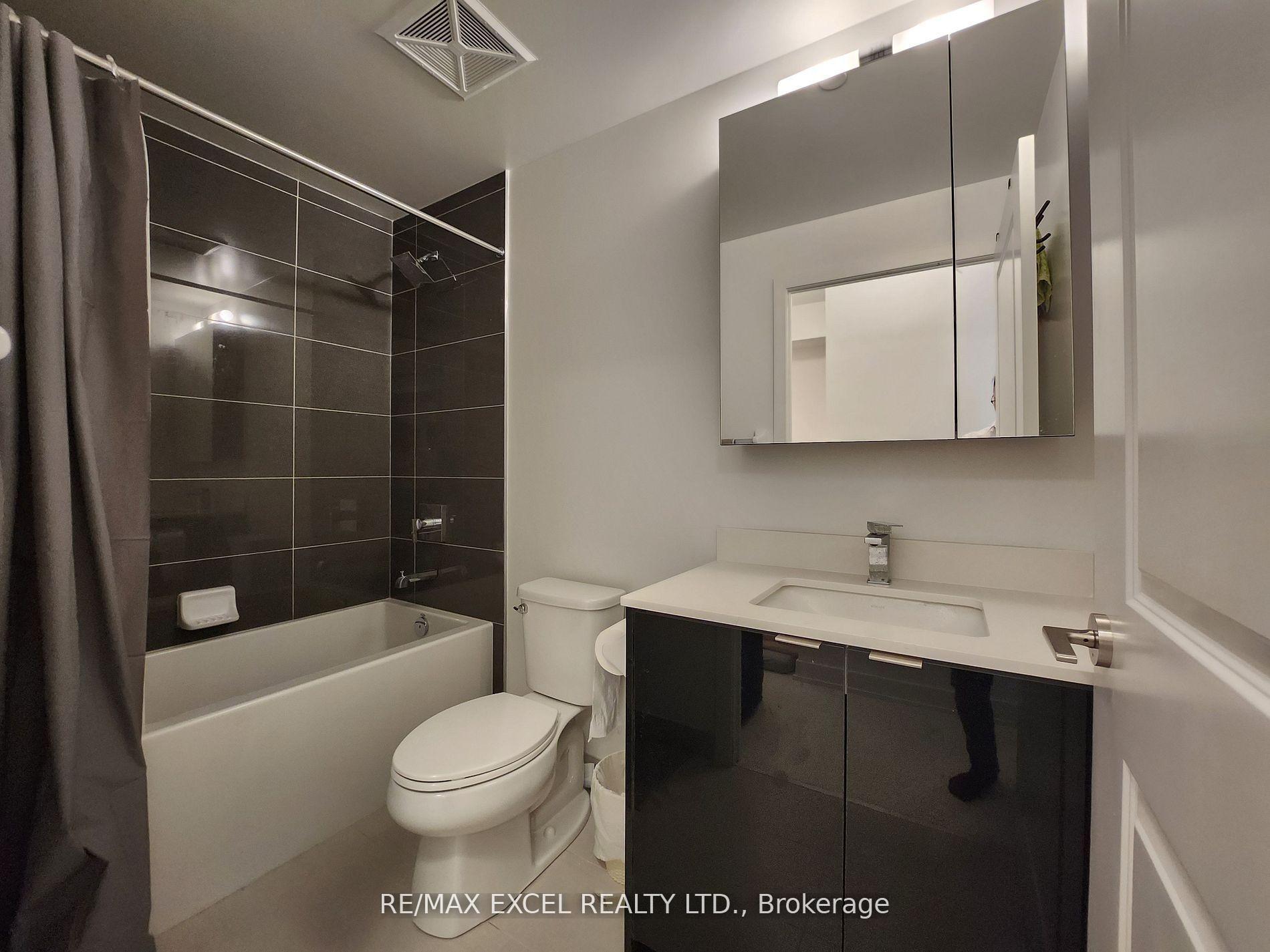 Photo 19 of Unit 324, 100 Eagle Rock Way, Vaughan, Rural Vaughan — HOMEH