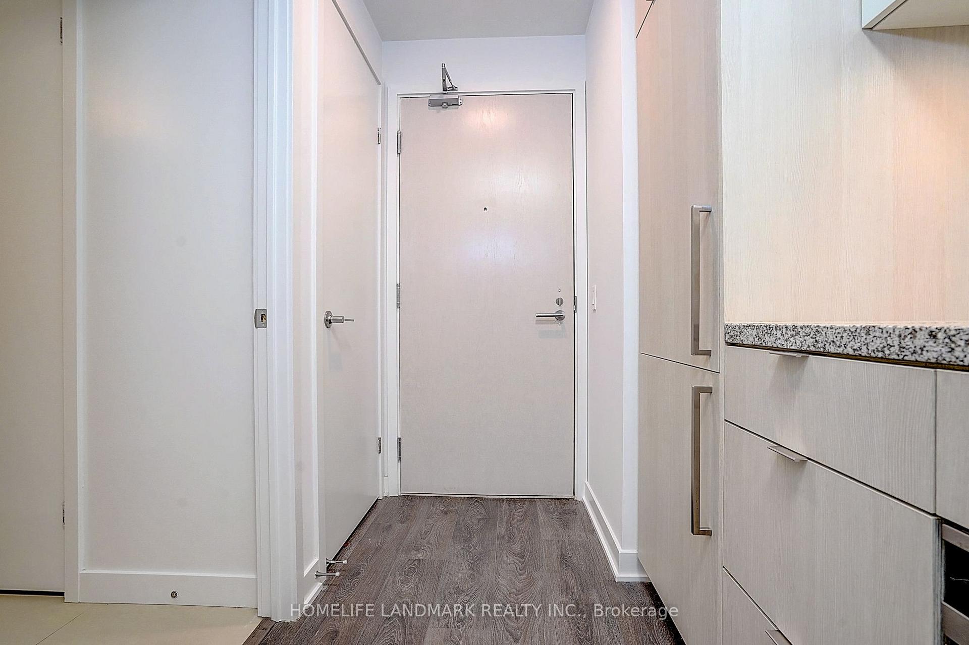 Photo 7 of Unit 702, 115 Blue Jays Way, Toronto, Waterfront Communities — HOMEH