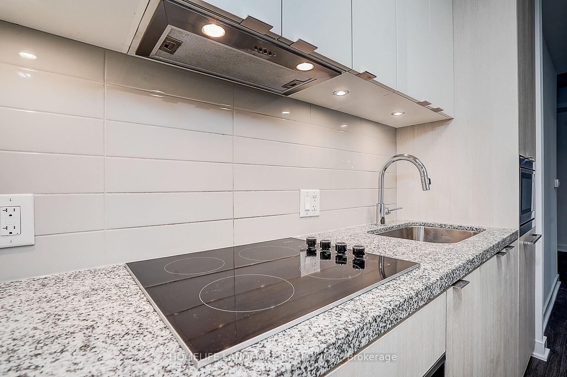 Photo 14 of Unit 702, 115 Blue Jays Way, Toronto, Waterfront Communities — HOMEH