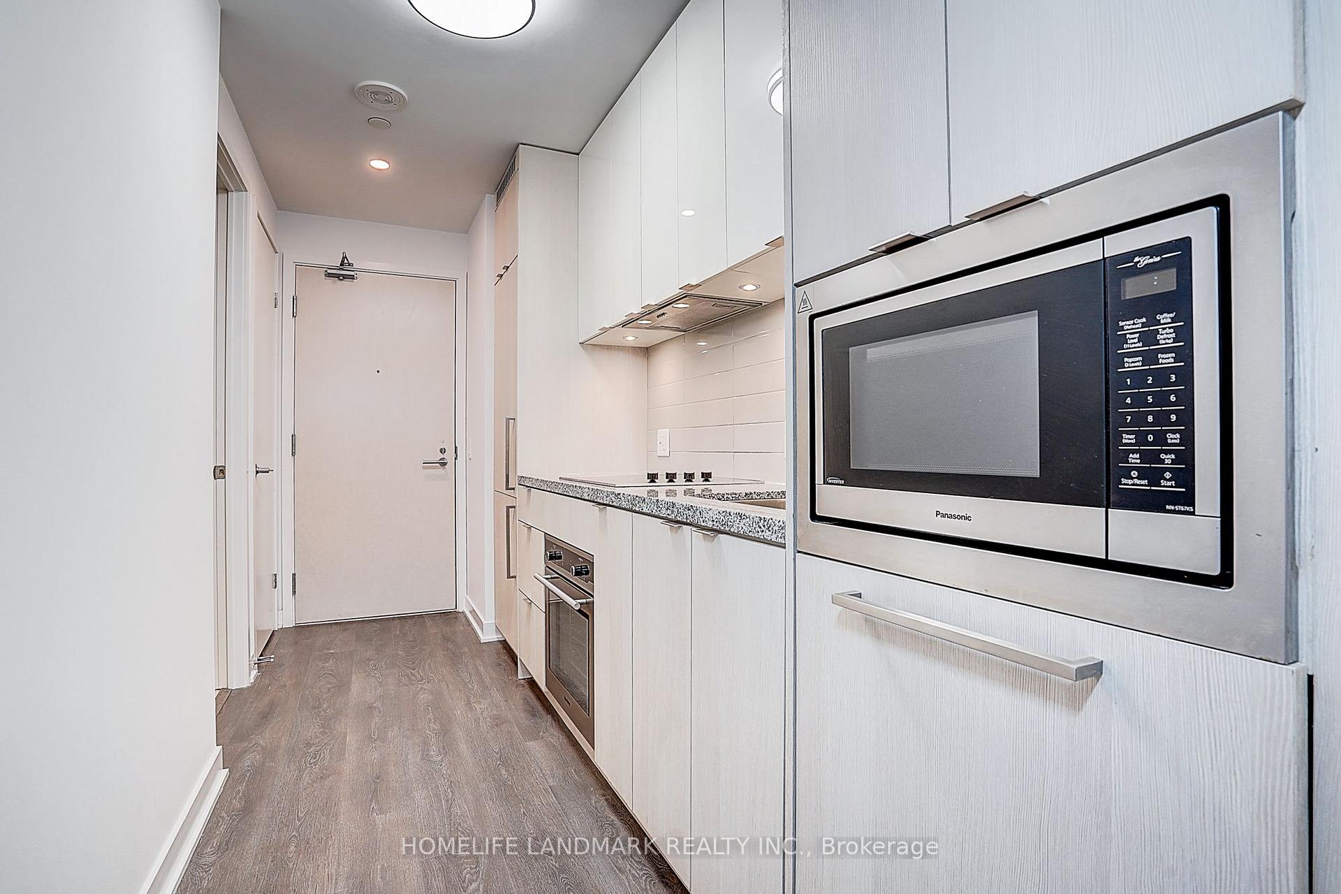 Photo 16 of Unit 702, 115 Blue Jays Way, Toronto, Waterfront Communities — HOMEH