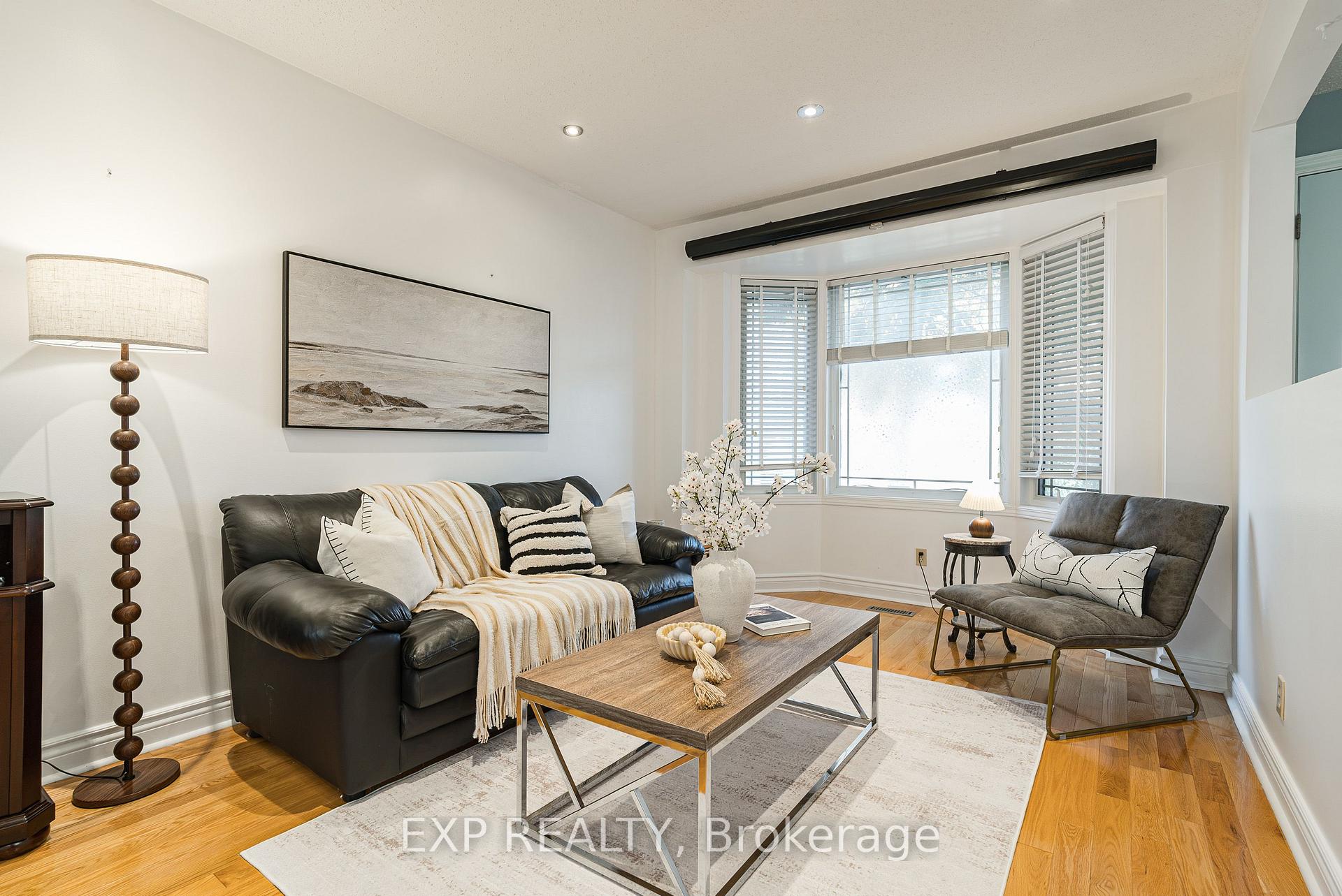 Photo 7 of 1237 Cedarcroft Crescent, Ottawa, Pineview — HOMEH