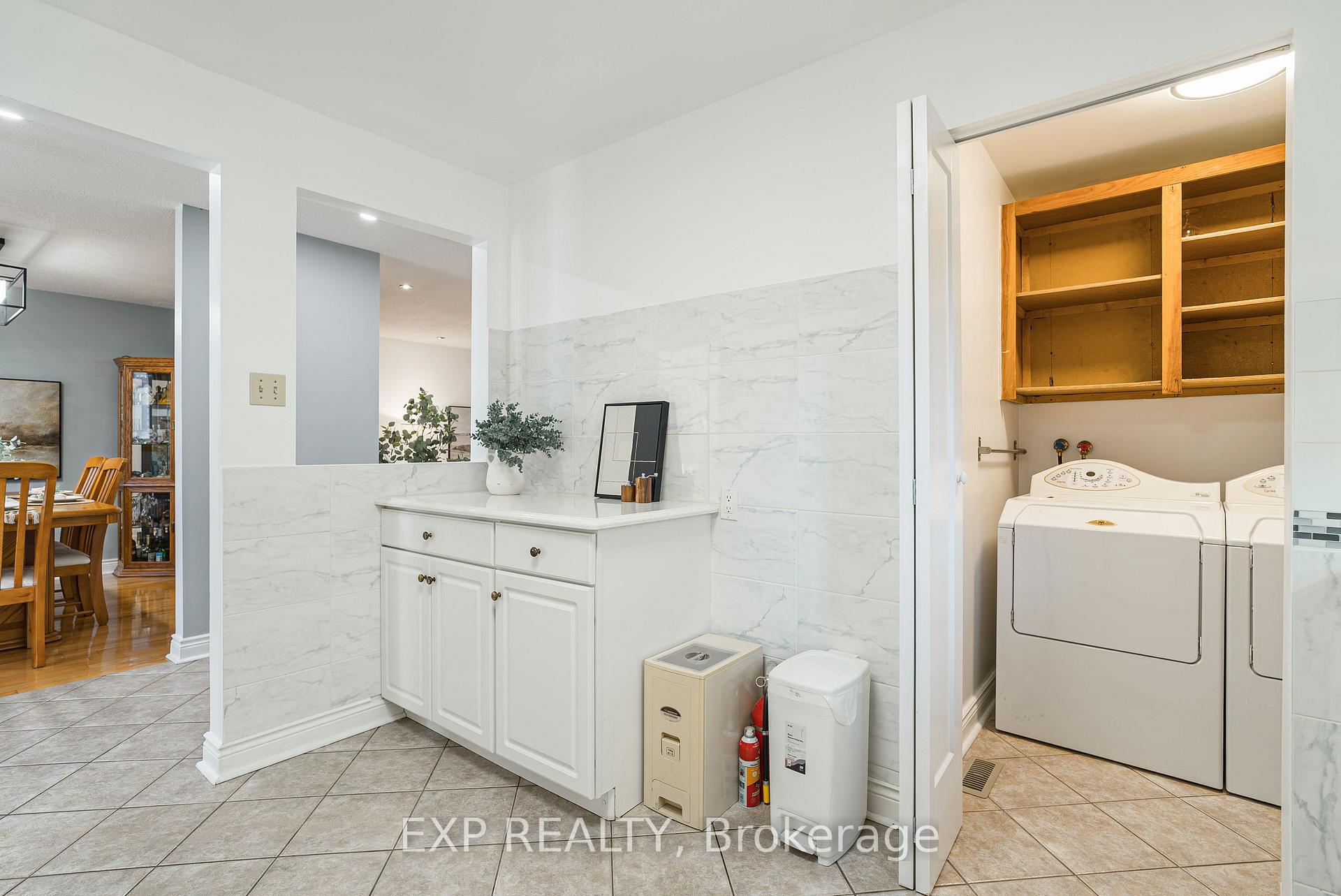 Photo 14 of 1237 Cedarcroft Crescent, Ottawa, Pineview — HOMEH