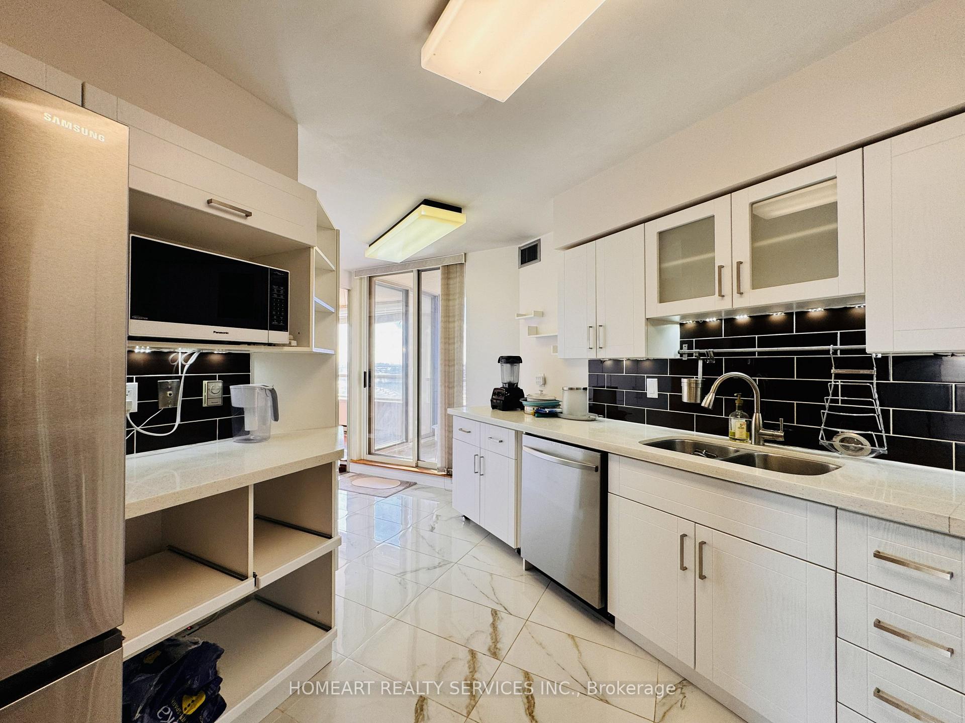 Photo 9 of Unit 1018, 175 Bamburgh Circle, Scarborough, Steeles — HOMEH