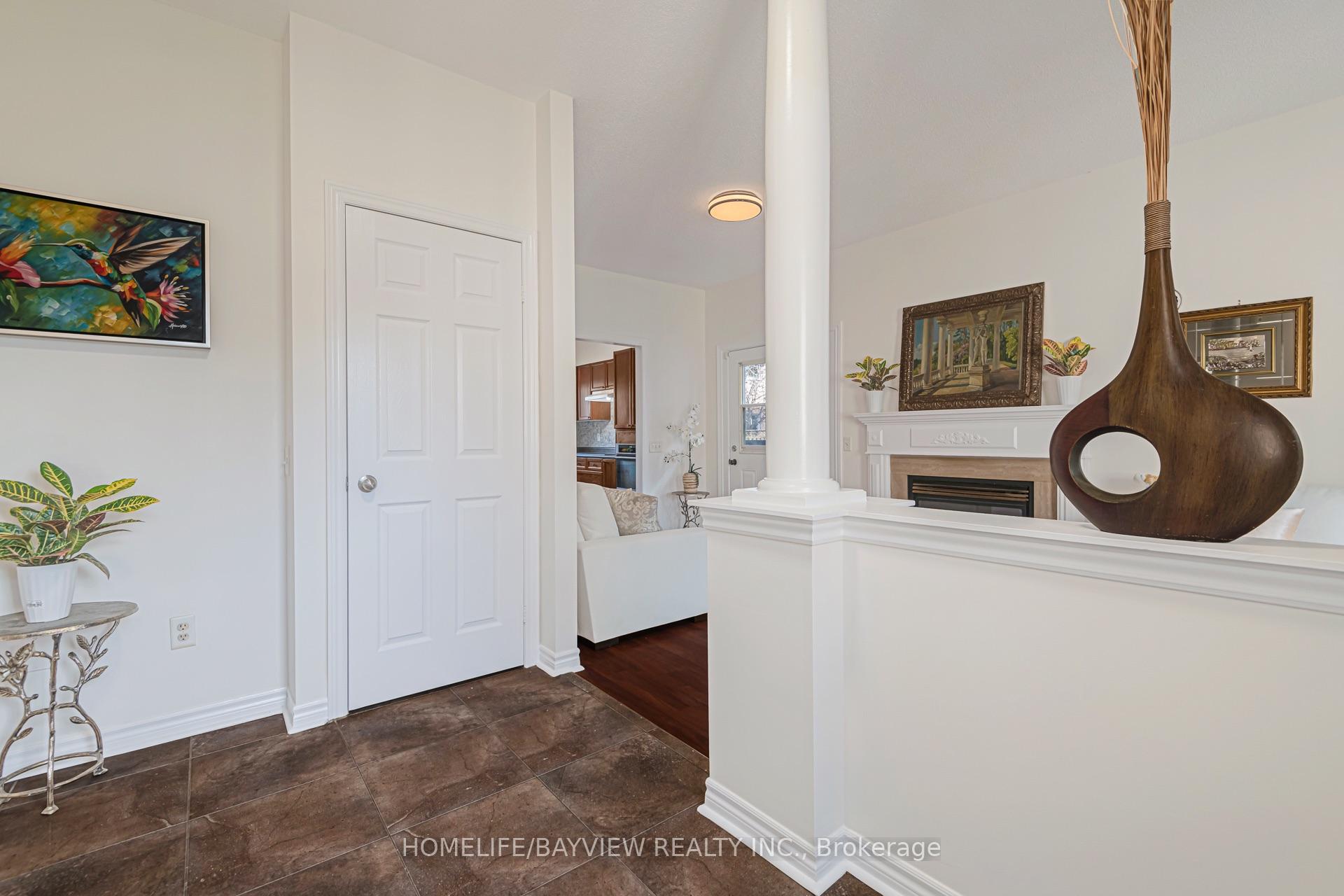 Photo 3 of 126 Raymond Crescent, Barrie, Painswick South — HOMEH