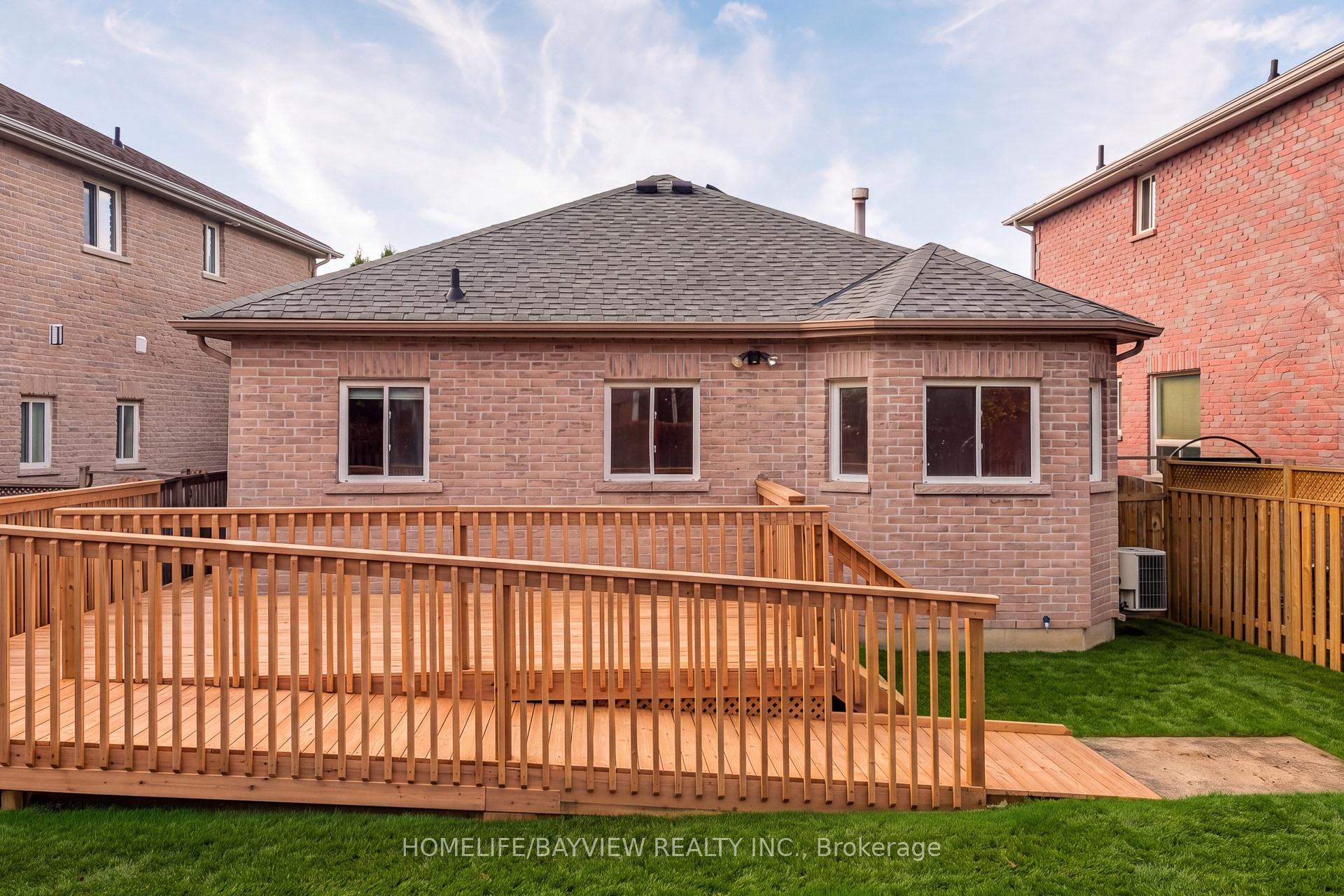 Photo 17 of 126 Raymond Crescent, Barrie, Painswick South — HOMEH