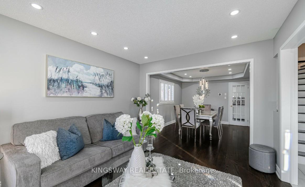 Photo 4 of 5103 Silverwater Mill Crescent, Mississauga, East Credit — HOMEH