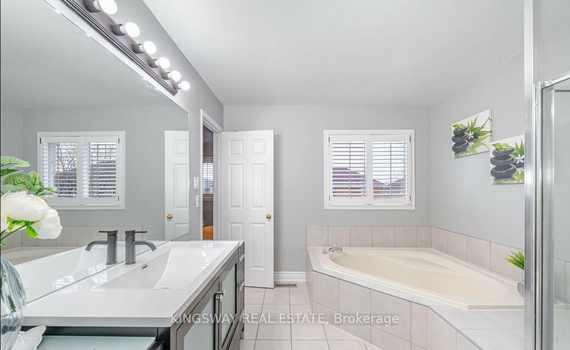 Photo 8 of 5103 Silverwater Mill Crescent, Mississauga, East Credit — HOMEH