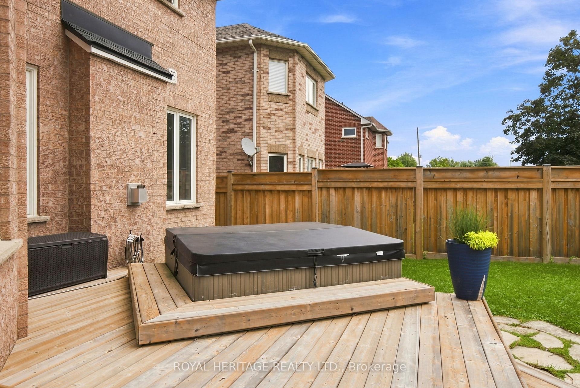 Photo 37 of 66 Rosena Lane, Uxbridge — HOMEH