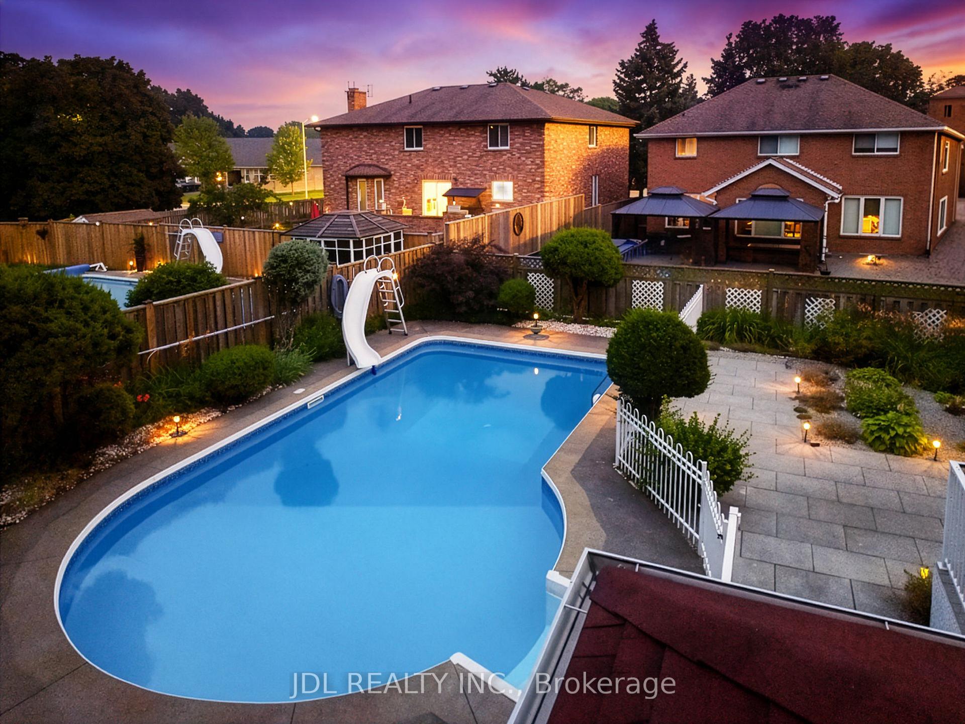 Photo 7 of 6240 Moretta Drive, Niagara Falls, Stamford — HOMEH