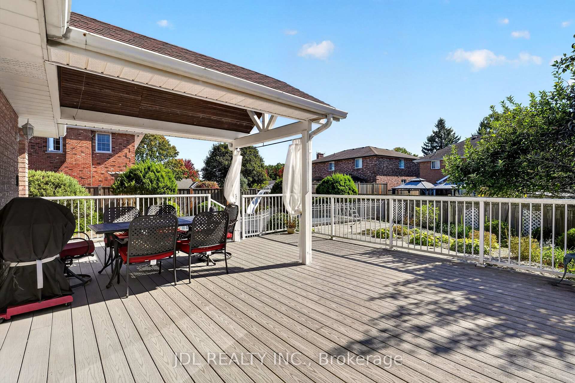 Photo 10 of 6240 Moretta Drive, Niagara Falls, Stamford — HOMEH