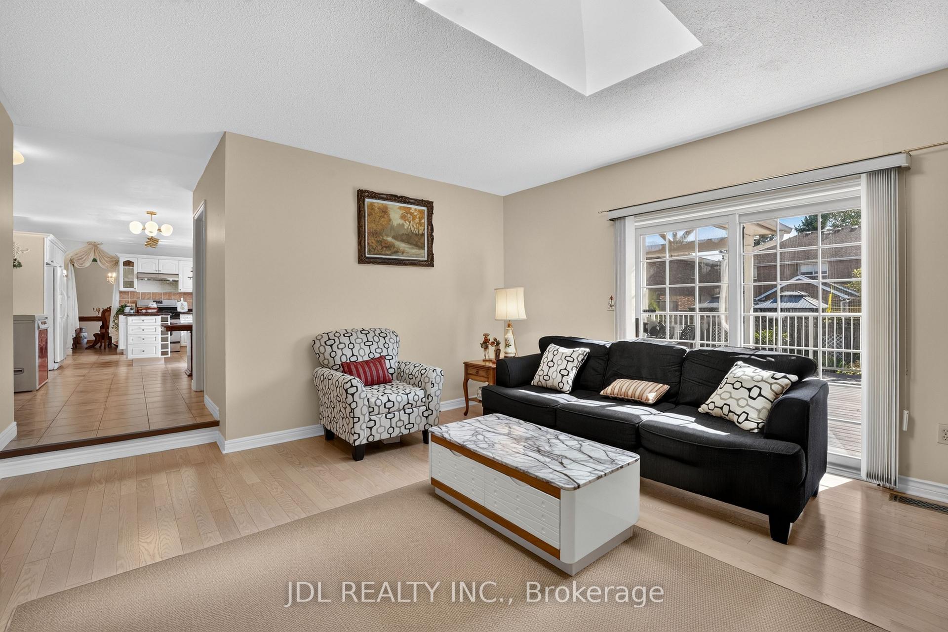 Photo 30 of 6240 Moretta Drive, Niagara Falls, Stamford — HOMEH