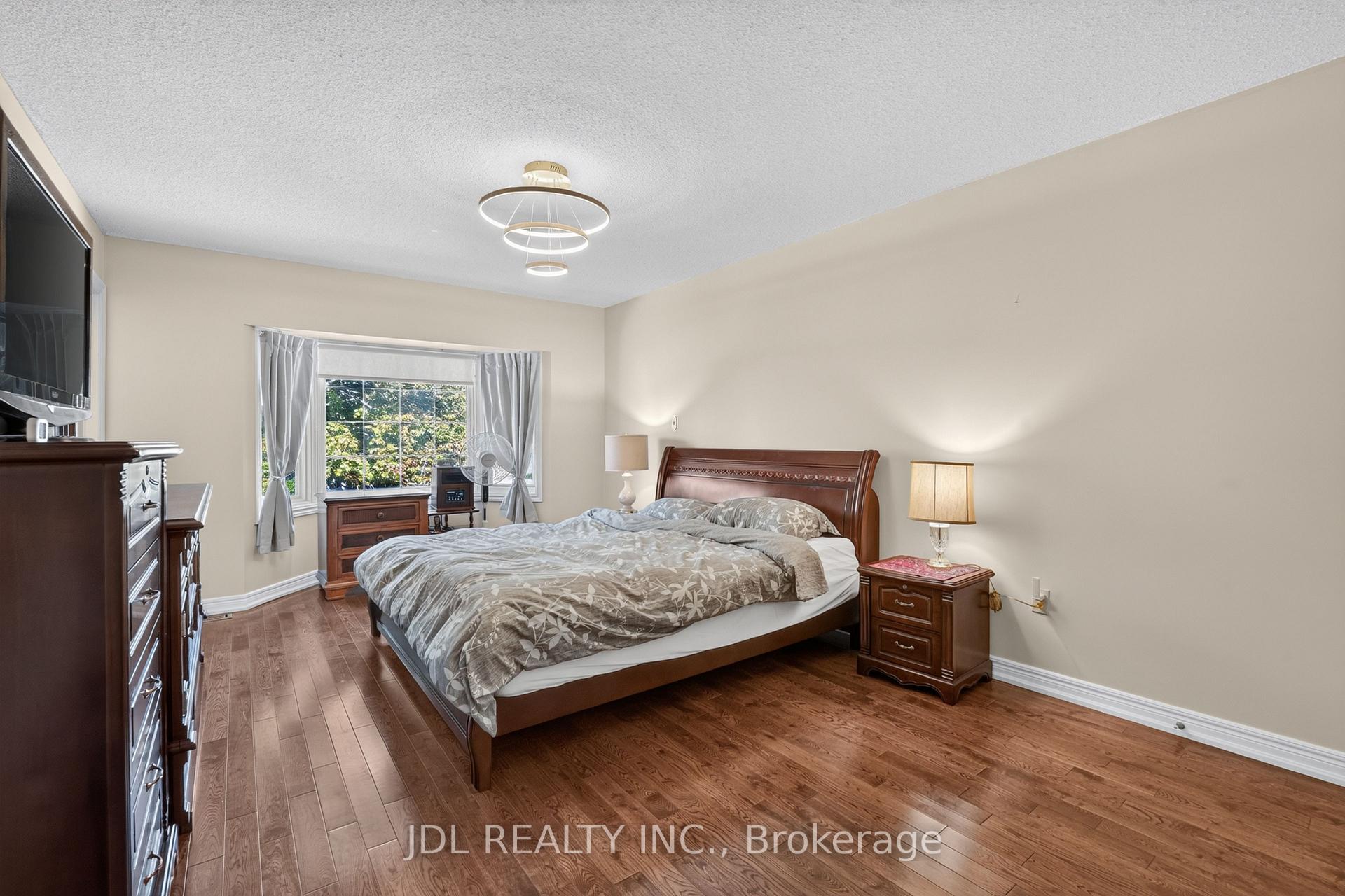 Photo 34 of 6240 Moretta Drive, Niagara Falls, Stamford — HOMEH