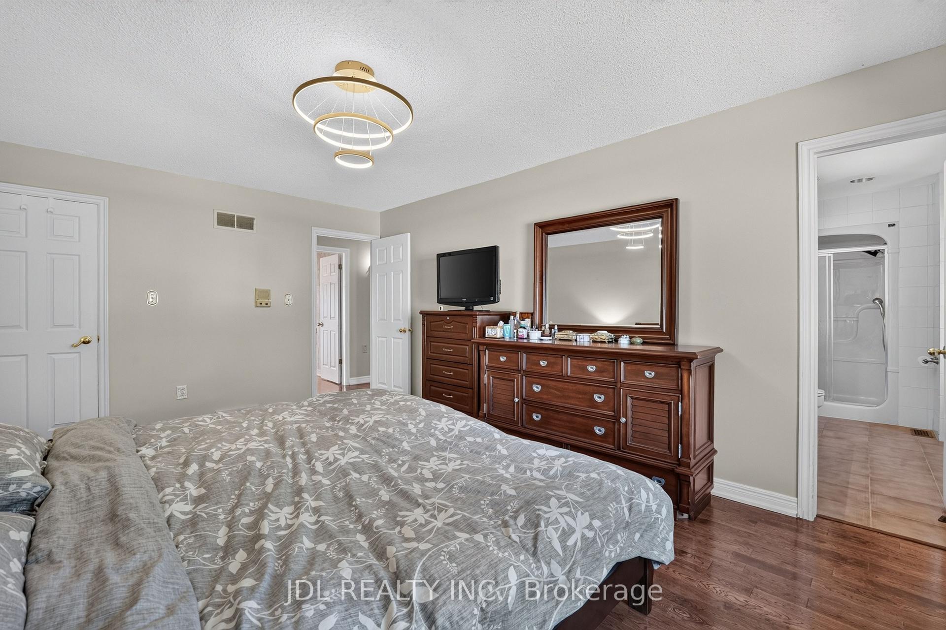 Photo 35 of 6240 Moretta Drive, Niagara Falls, Stamford — HOMEH