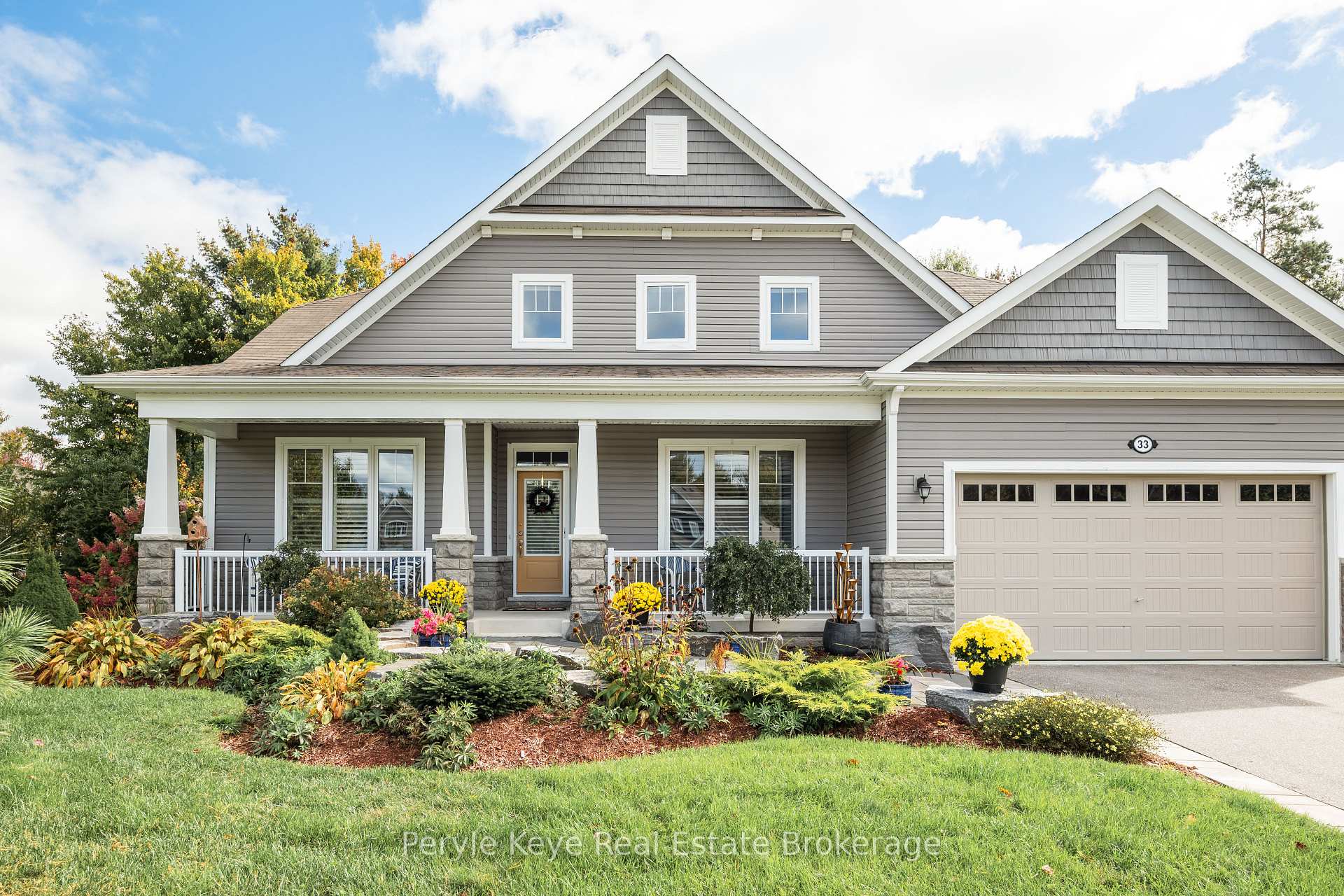Photo 1 of 33 Hunter Place, Bracebridge, Macaulay — HOMEH