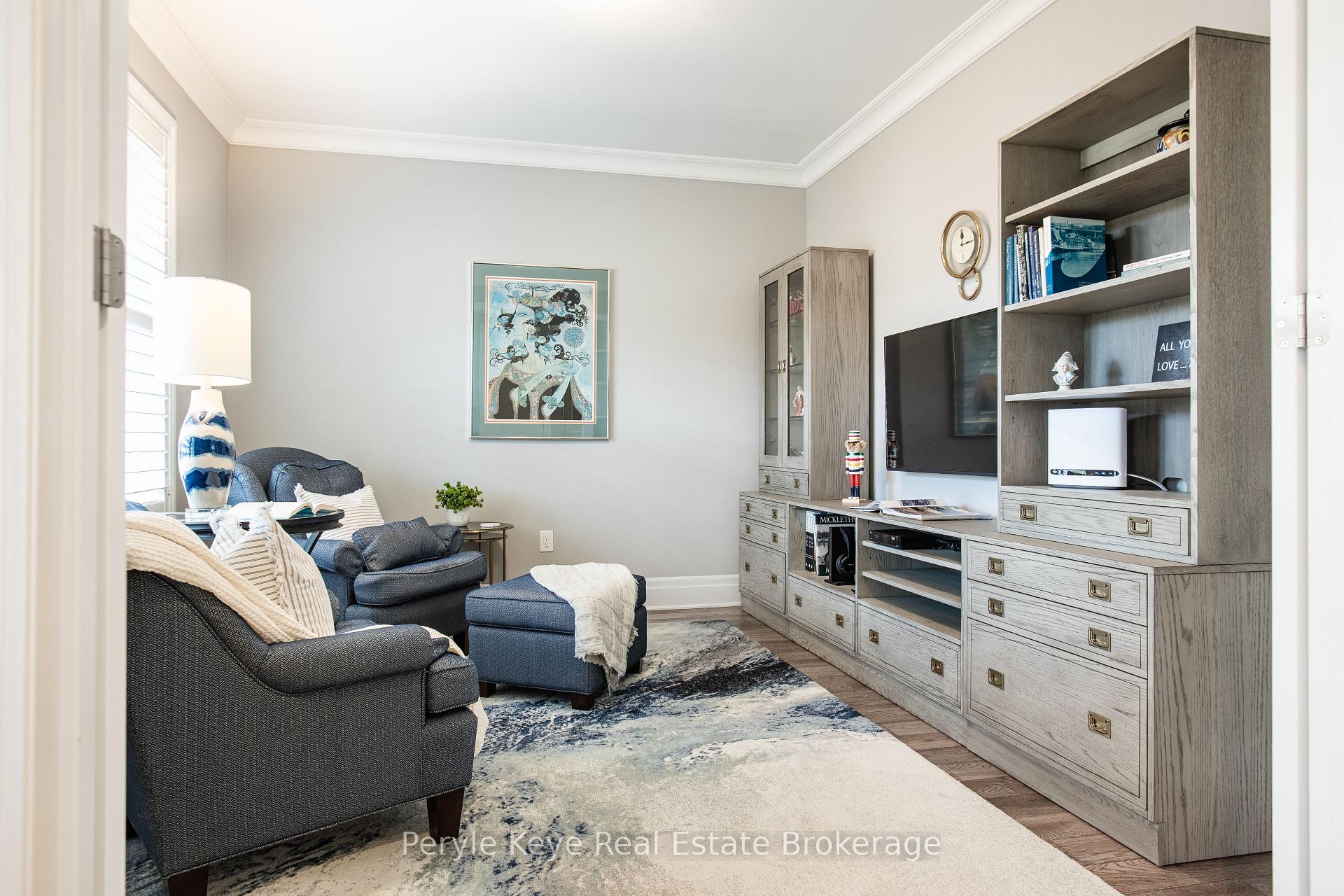 Photo 10 of 33 Hunter Place, Bracebridge, Macaulay — HOMEH
