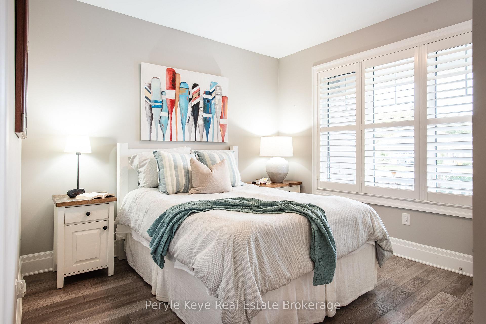 Photo 11 of 33 Hunter Place, Bracebridge, Macaulay — HOMEH