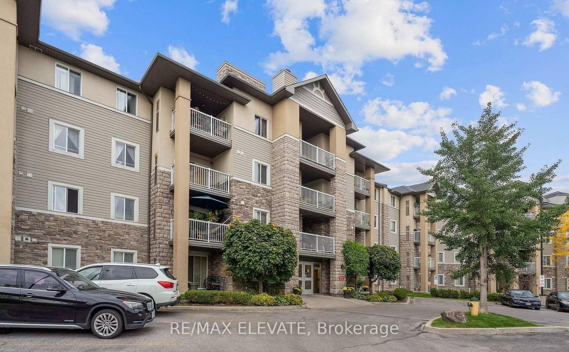 Front of Unit 414, 684 Warden Avenue