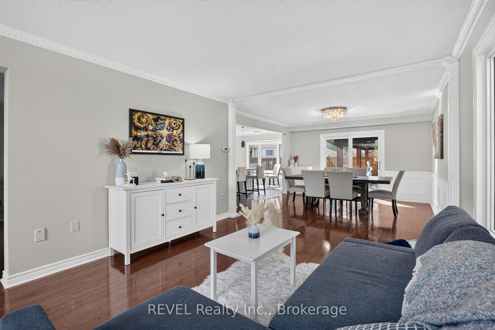 Photo 9 of 10 Meadowbrook Lane, Pelham, Fonthill — HOMEH