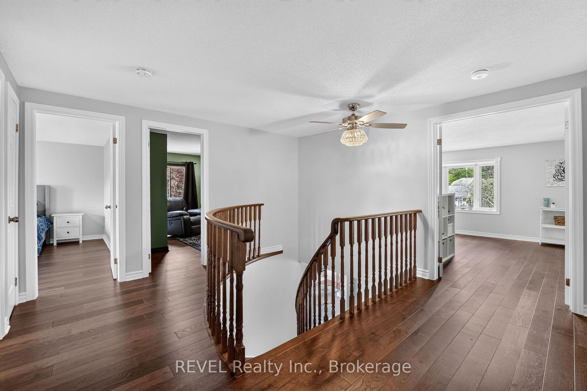 Photo 20 of 10 Meadowbrook Lane, Pelham, Fonthill — HOMEH