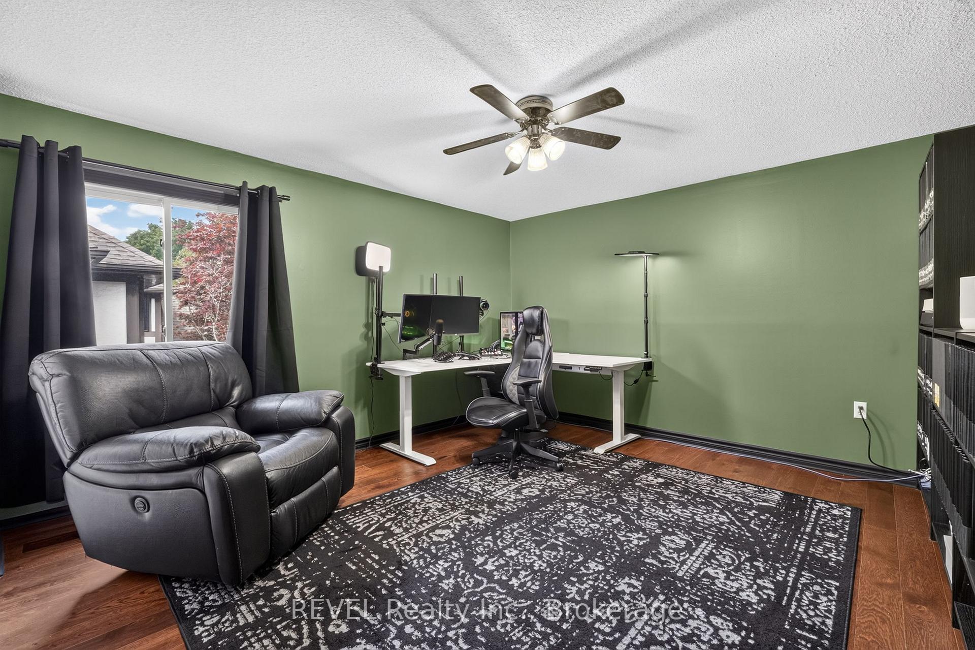 Photo 29 of 10 Meadowbrook Lane, Pelham, Fonthill — HOMEH