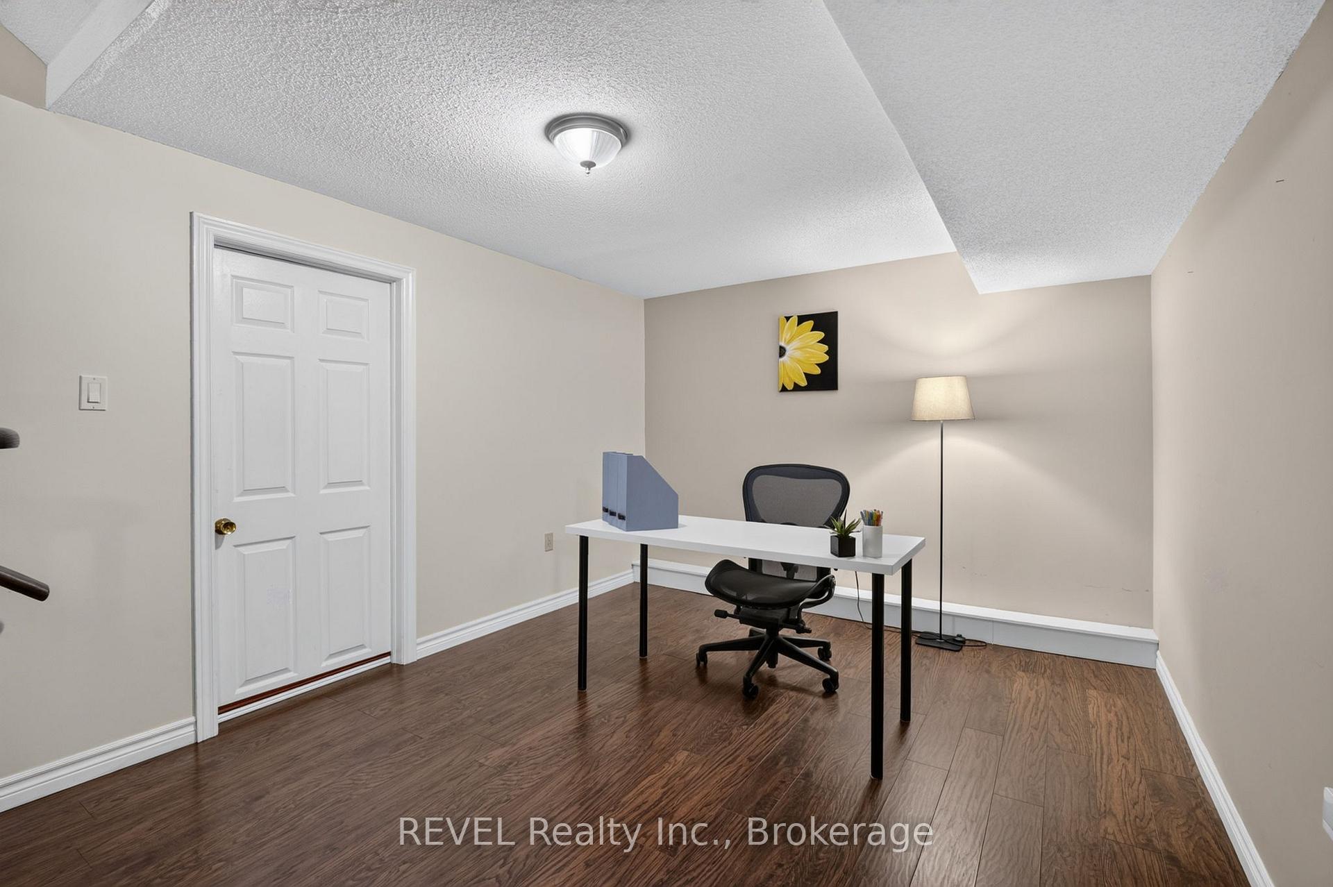 Photo 35 of 10 Meadowbrook Lane, Pelham, Fonthill — HOMEH