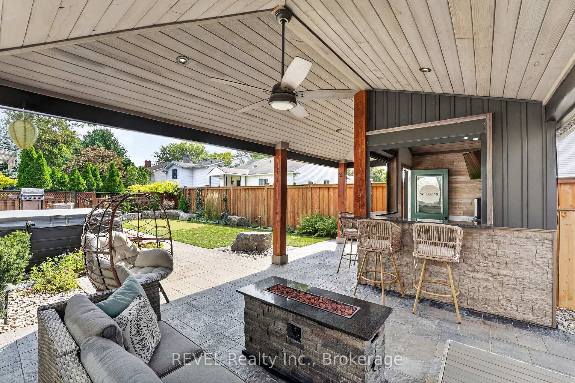 Photo 47 of 10 Meadowbrook Lane, Pelham, Fonthill — HOMEH