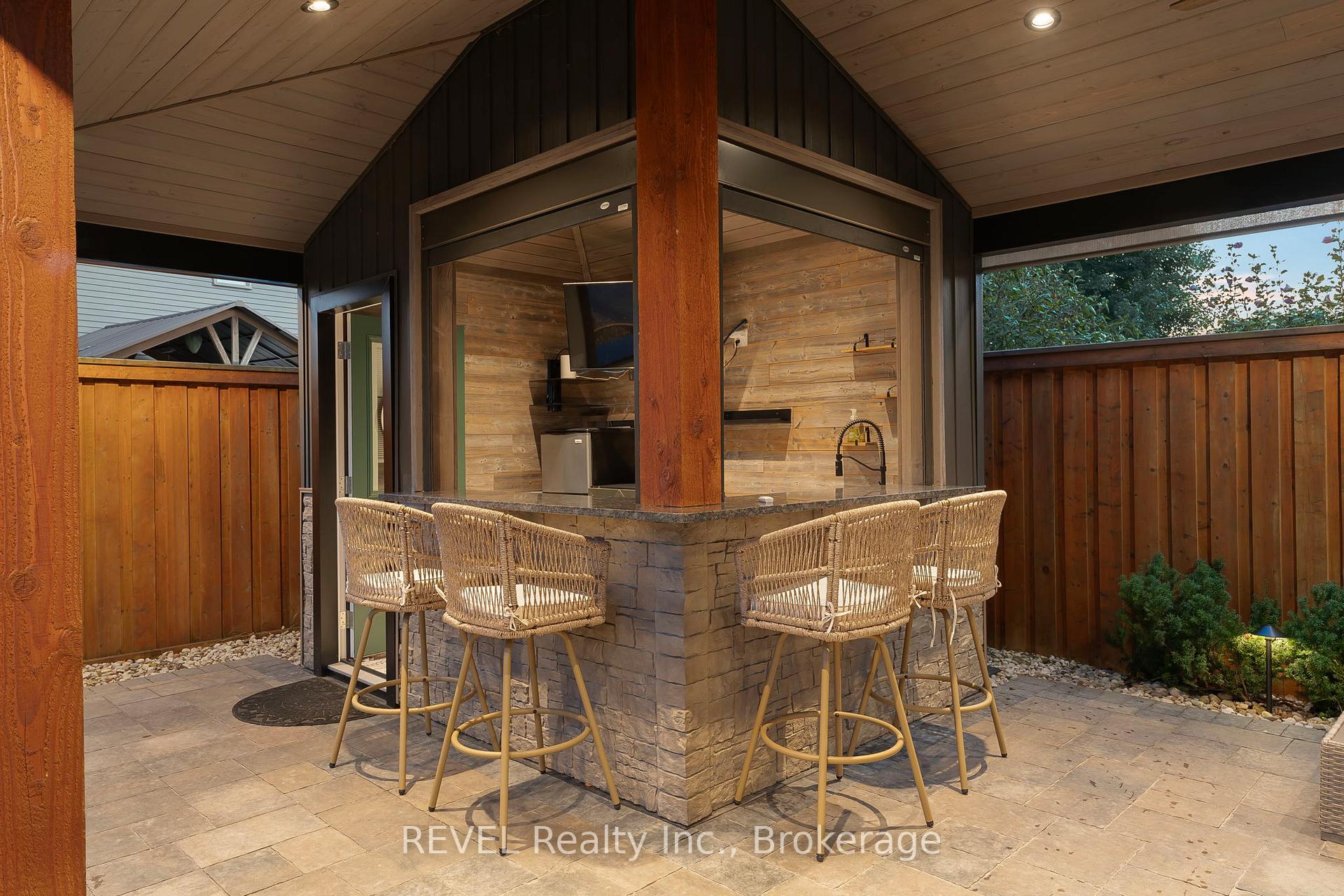 Photo 49 of 10 Meadowbrook Lane, Pelham, Fonthill — HOMEH