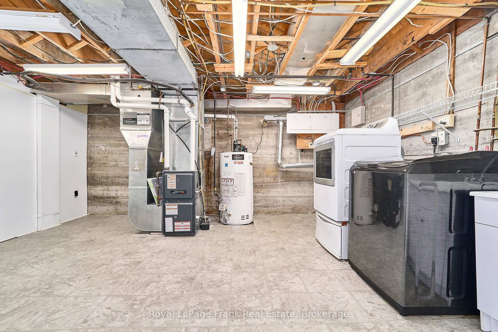 Photo 33 of 435 Woodcrest Avenue, Oshawa, McLaughlin — HOMEH