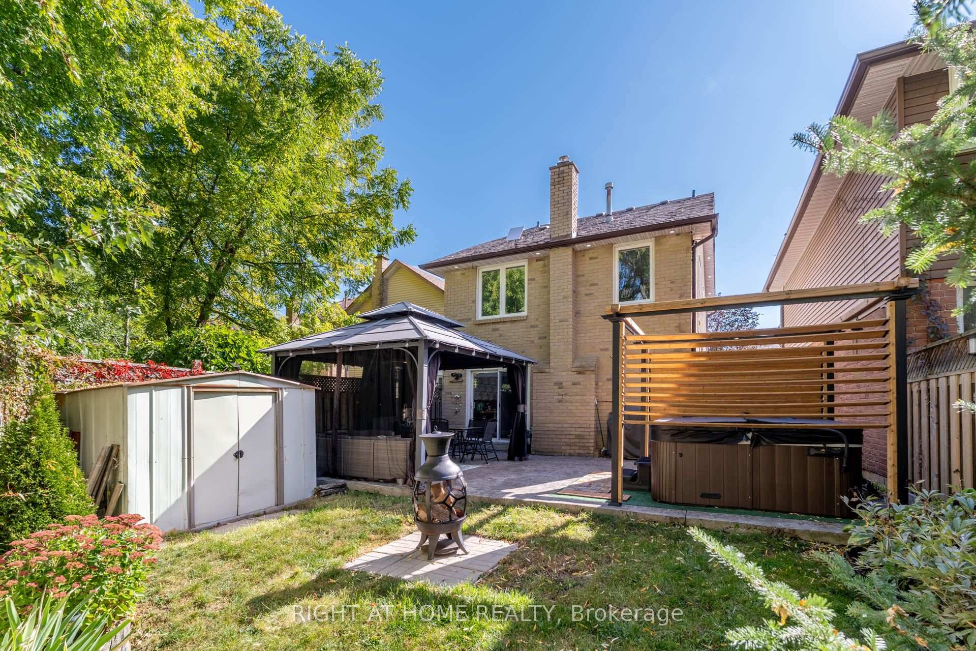Photo 45 of 36 Burton Road W, Brampton, Brampton West — HOMEH
