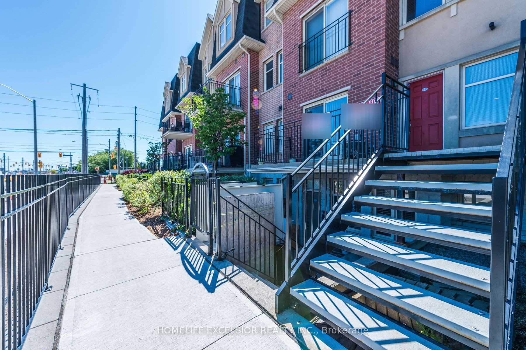 Photo 2 of Unit 226, 1837 Eglinton Avenue E, North York, Victoria Village — HOMEH