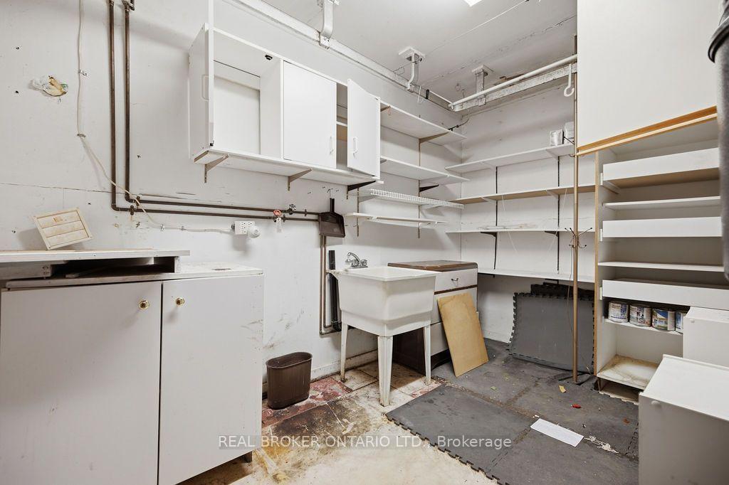 Photo 8 of 800 Pinegrove Crescent, Petawawa, Petawawa — HOMEH