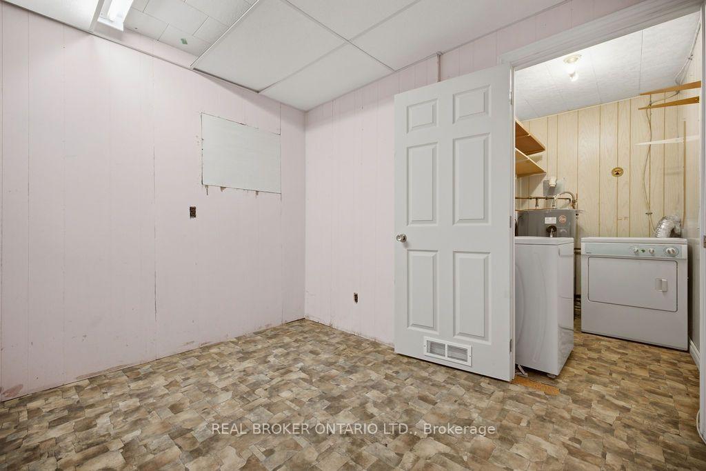 Photo 23 of 800 Pinegrove Crescent, Petawawa, Petawawa — HOMEH