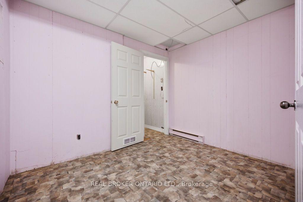 Photo 24 of 800 Pinegrove Crescent, Petawawa, Petawawa — HOMEH