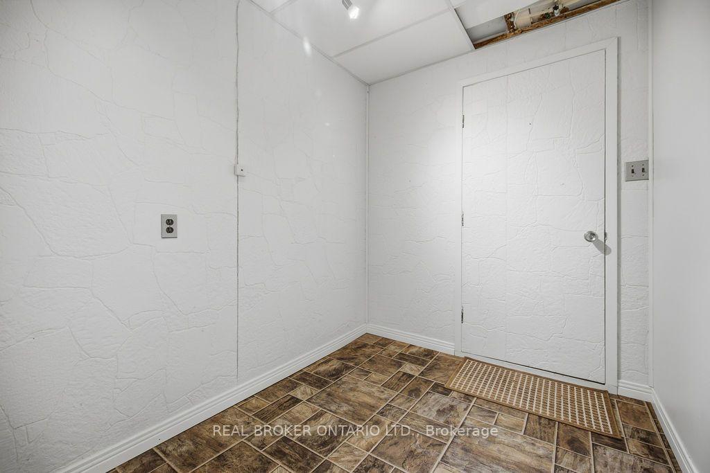 Photo 30 of 800 Pinegrove Crescent, Petawawa, Petawawa — HOMEH