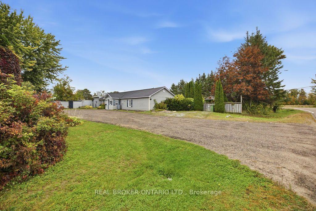 Photo 32 of 800 Pinegrove Crescent, Petawawa, Petawawa — HOMEH