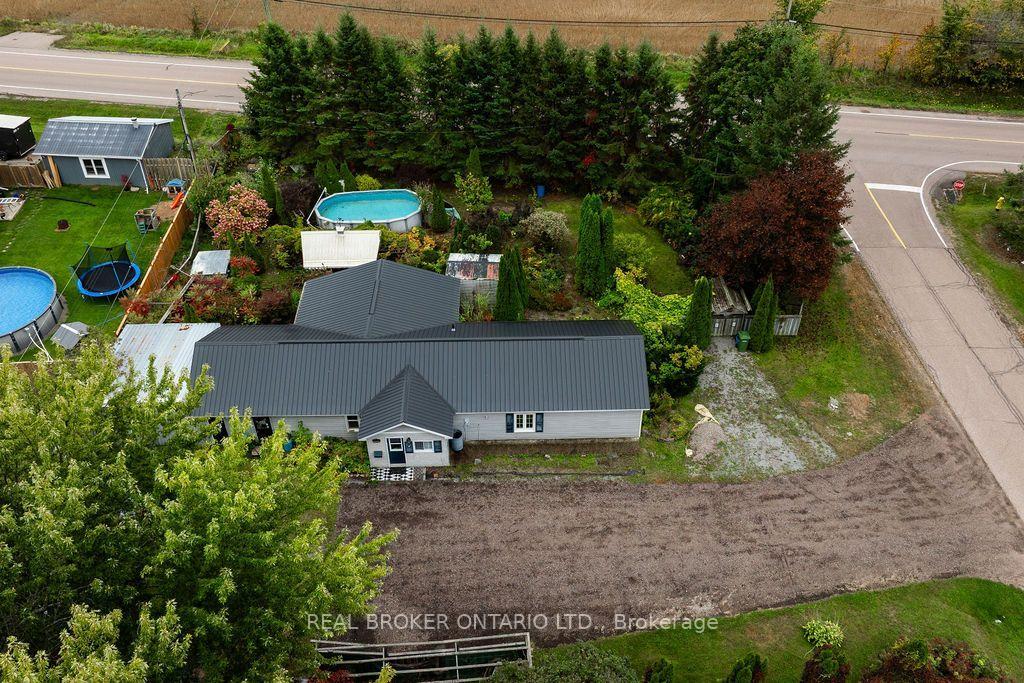 Photo 35 of 800 Pinegrove Crescent, Petawawa, Petawawa — HOMEH