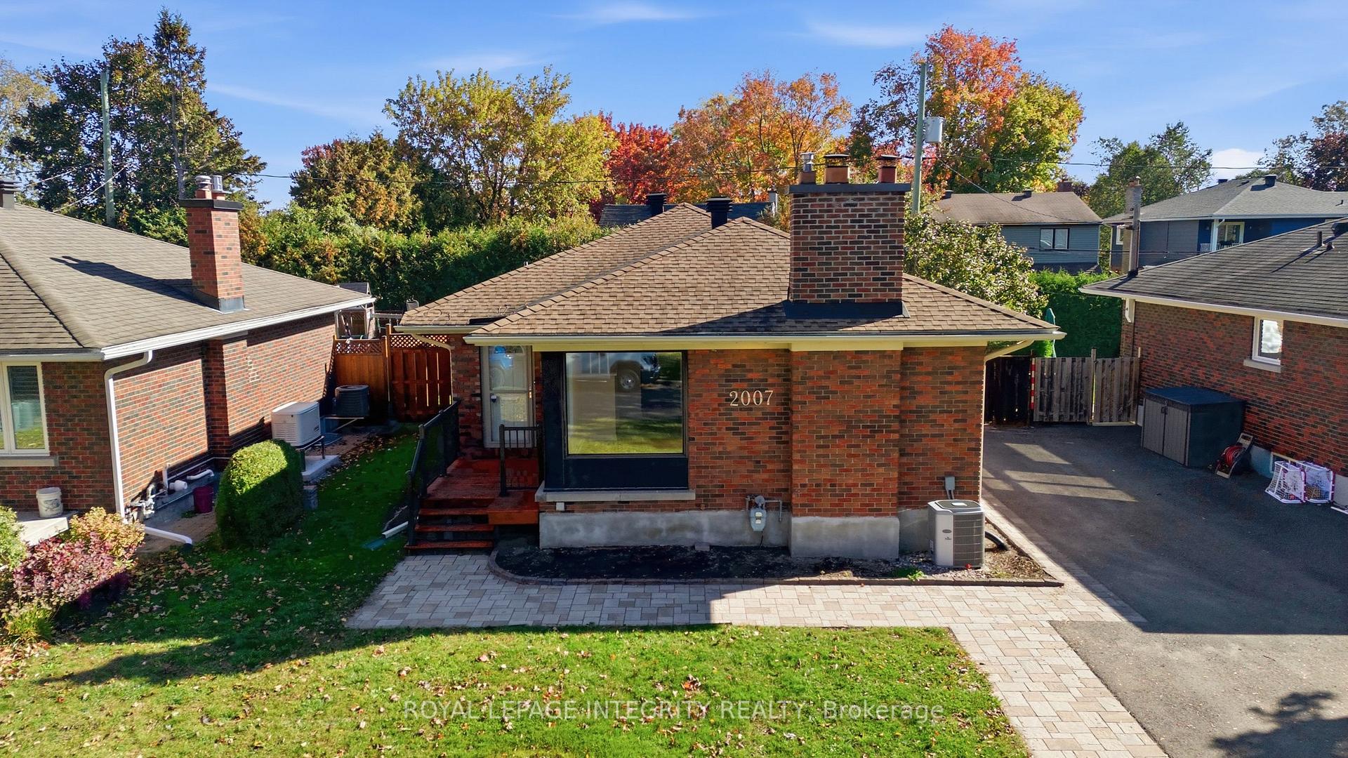 Photo 4 of 2007 Dorval Avenue, Ottawa, Elmvale Acres — HOMEH
