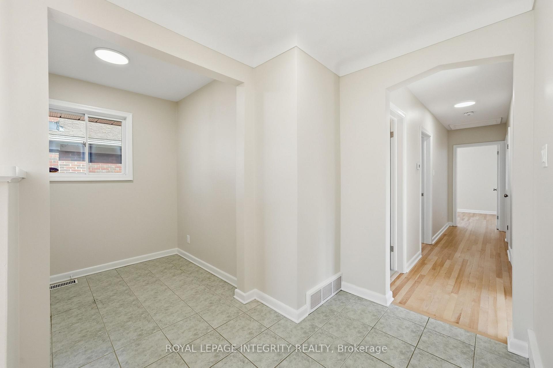 Photo 12 of 2007 Dorval Avenue, Ottawa, Elmvale Acres — HOMEH