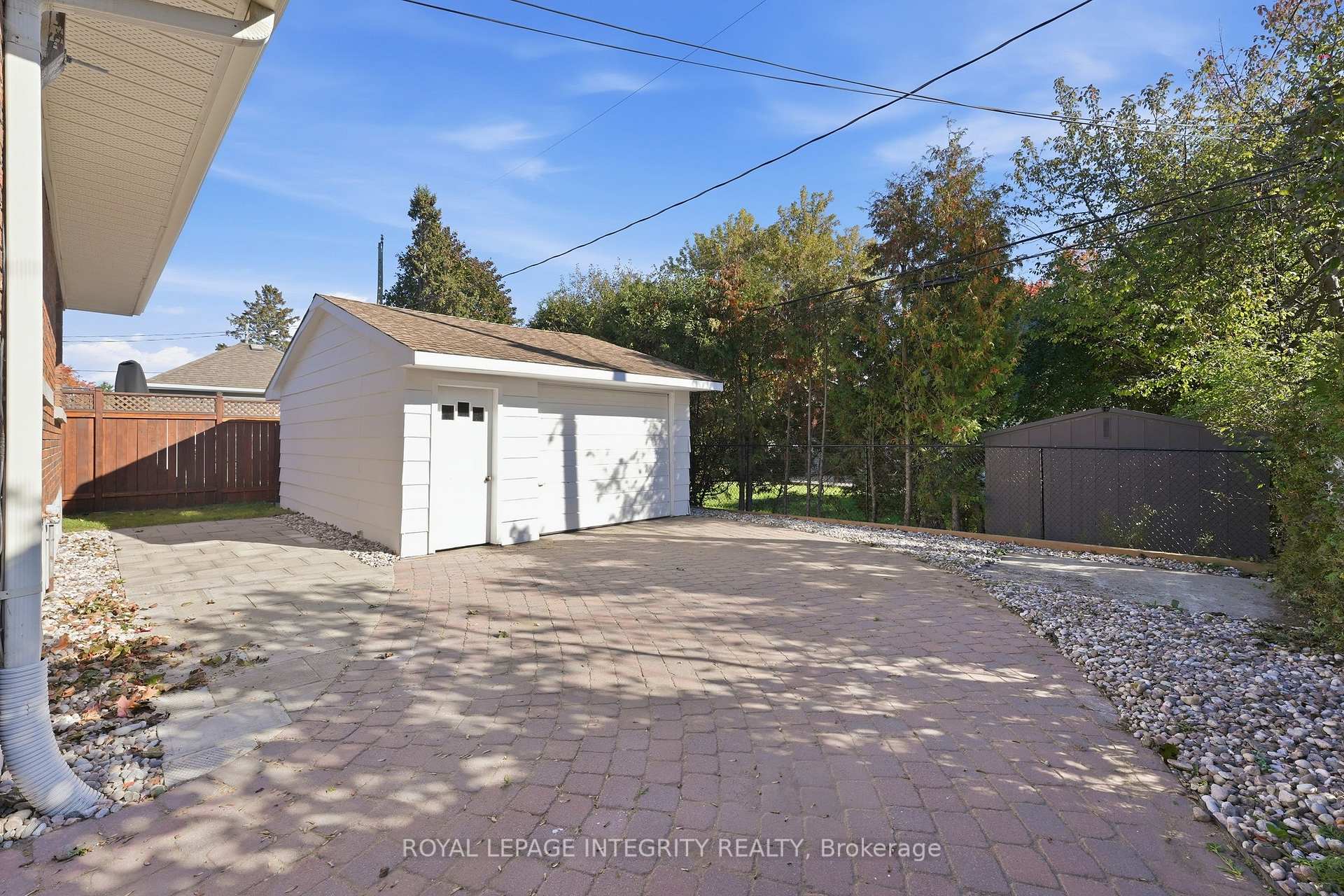 Photo 35 of 2007 Dorval Avenue, Ottawa, Elmvale Acres — HOMEH