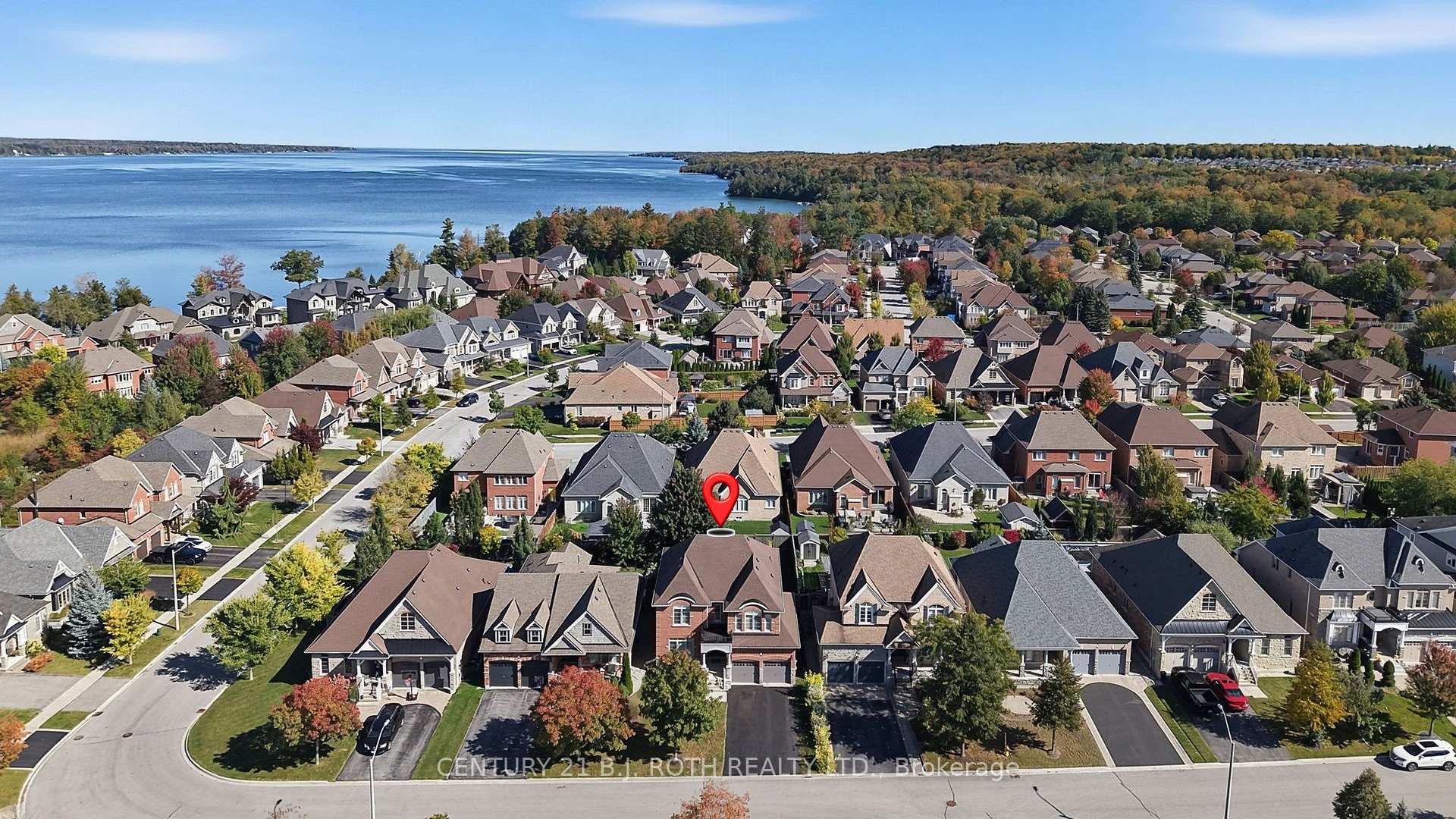 Photo 3 of 81 Royal Park Boulevard, Barrie, Bayshore — HOMEH
