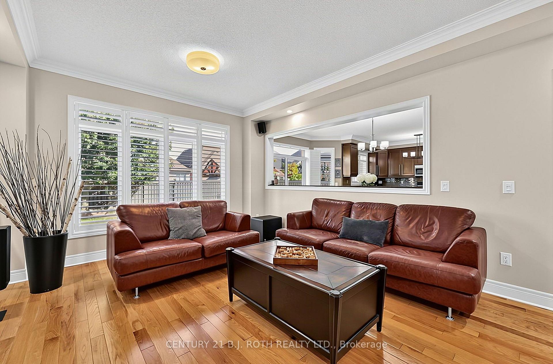 Photo 11 of 81 Royal Park Boulevard, Barrie, Bayshore — HOMEH