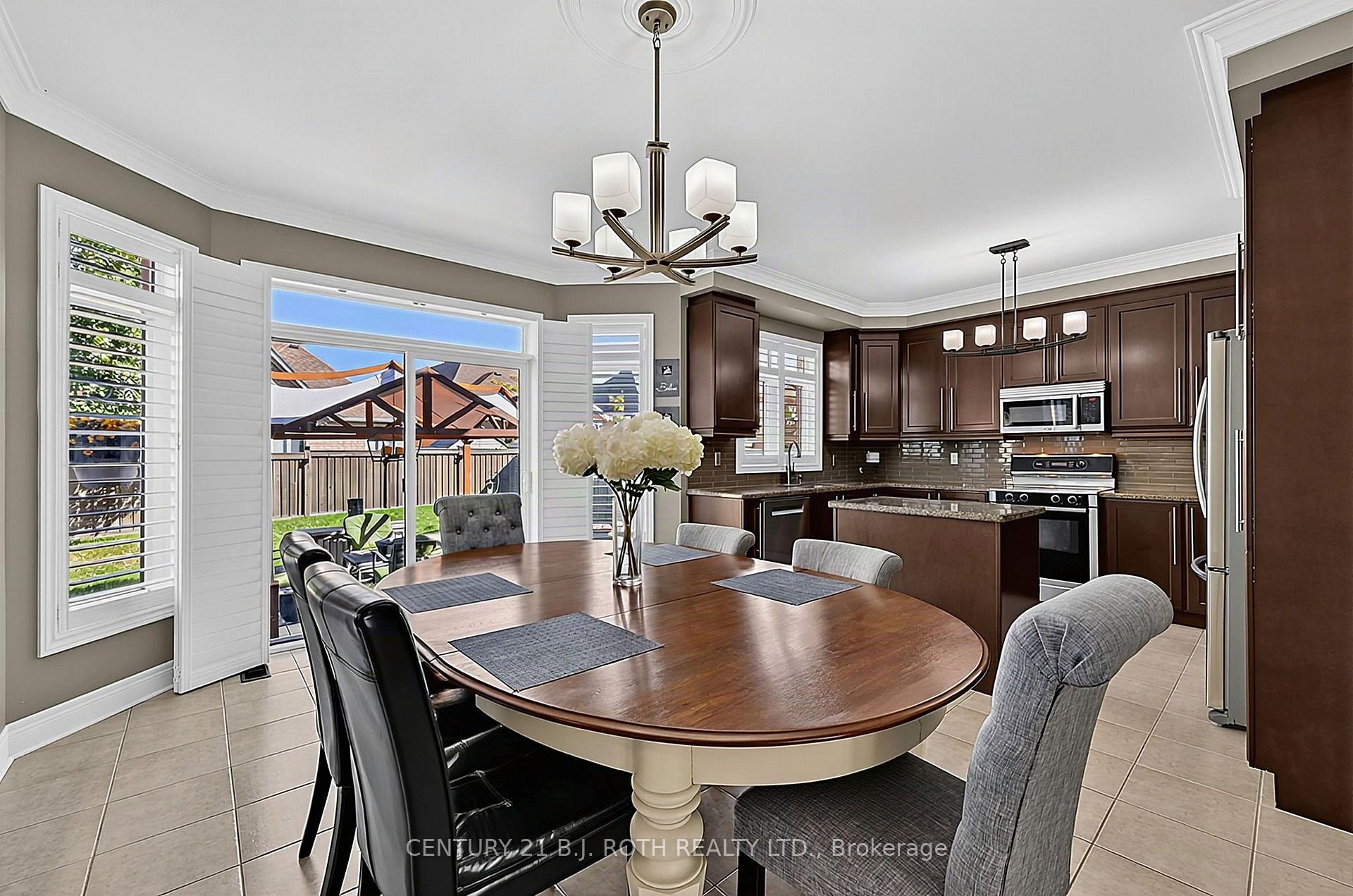 Photo 13 of 81 Royal Park Boulevard, Barrie, Bayshore — HOMEH