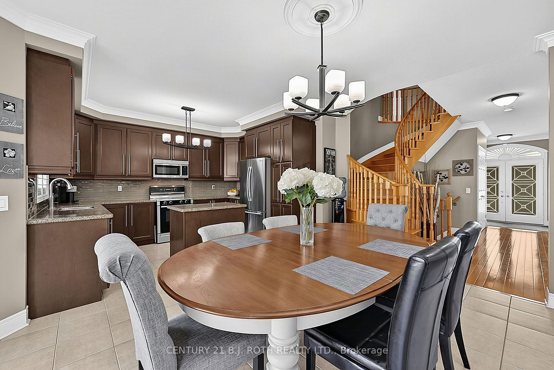 Photo 15 of 81 Royal Park Boulevard, Barrie, Bayshore — HOMEH