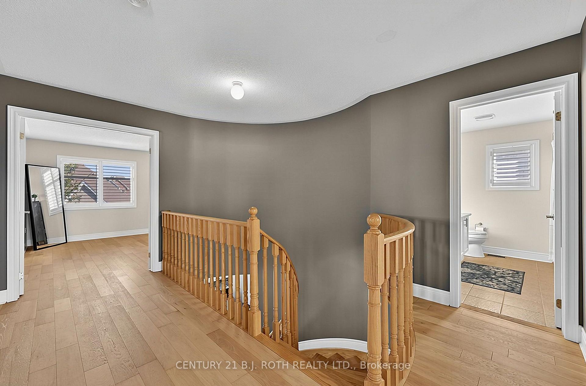 Photo 21 of 81 Royal Park Boulevard, Barrie, Bayshore — HOMEH
